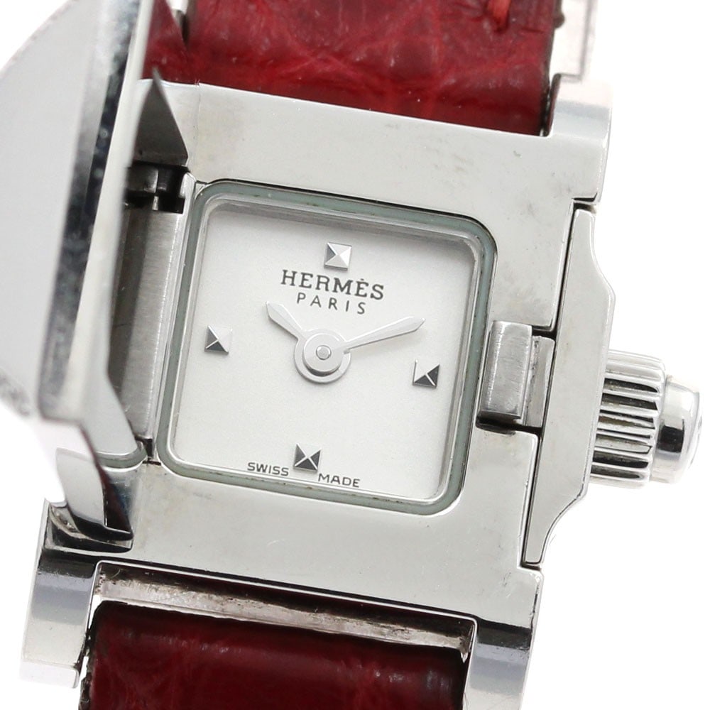 Hermes Mini Medor ME2.131 Womens Quartz Wristwatch Stainless Steel: Hermes Mini Medor ME2.131 Womens Quartz Wristwatch Stainless Steel Hermes Mini Medor women's wristwatch with a quartz movement and a silver dial. This Swiss-made watch features a stainless steel case 