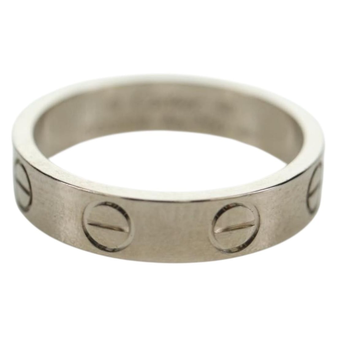 Cartier Love 750 White Gold Ring Box Size #6 JP: Cartier Love 750 White Gold Ring Box Size #6 JP This Cartier Love Ring is crafted from 750 white gold and is designed for women. The ring is in excellent condition, with only slight rubbing on the sur
