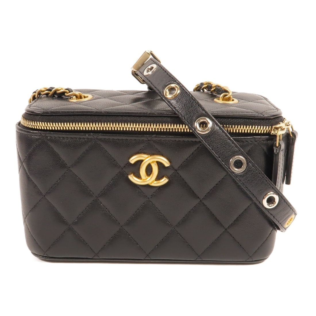 CHANEL AP2550 CC Vanity Shoulder Bag Black Lambskin GHW: CHANEL AP2550 CC Vanity Shoulder Bag Black Lambskin GHW CHANEL CC GHW Vanity Case Shoulder Bag in black lambskin (sheep leather), made in France. This women's regular-size shoulder bag is identified a