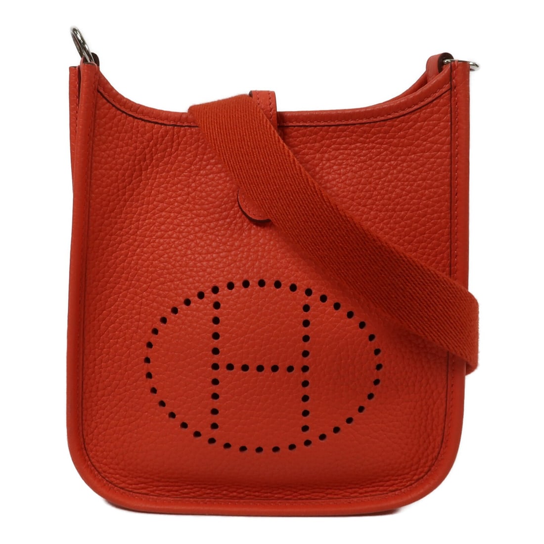 Hermes Evelyne TPM Clemence Leather Shoulder Bag Rose Jaipur PHW: Hermes Evelyne TPM Clemence Leather Shoulder Bag Rose Jaipur PHW Hermes Evelyne TPM shoulder bag in Rose Jaipur Clemence leather with palladium-tone hardware. Made in France, this women's bag includes