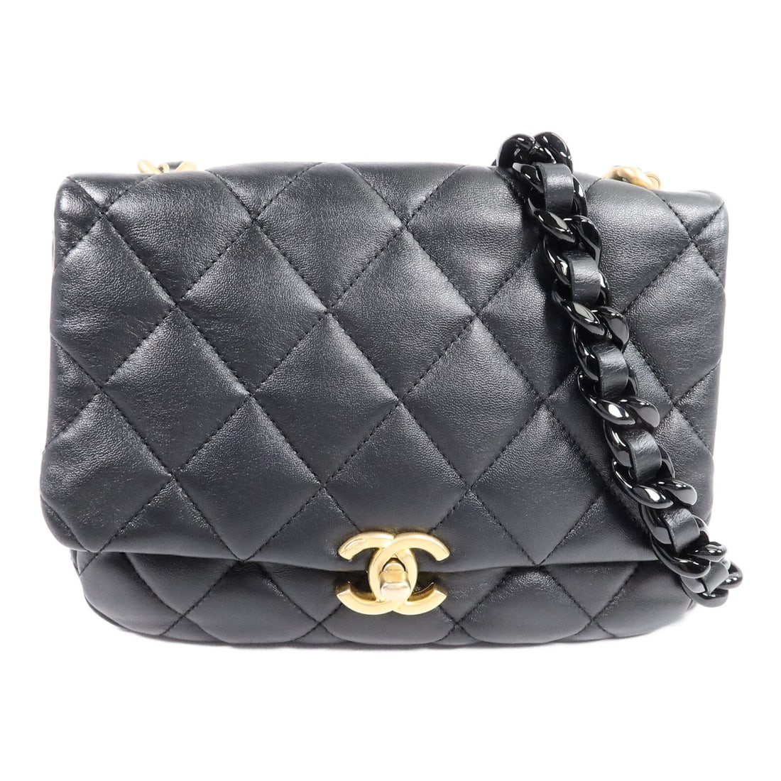 CHANEL AS3206 CC Shoulder Bag Black Lambskin Chain Strap: CHANEL AS3206 CC Shoulder Bag Black Lambskin Chain Strap Chanel CC chain shoulder bag in black lambskin with a turn-lock closure and an interior zip pocket. This women's shoulder bag is model AS3206 a