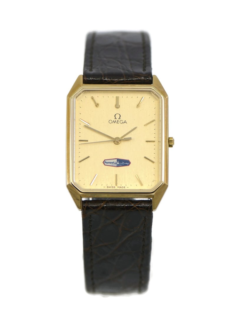 Omega PEMREF quartz wristwatch stainless steel leather strap with box papers: Omega PEMREF quartz wristwatch stainless steel leather strap with box papers Omega PEMREF stainless steel wristwatch with a quartz movement and analog display. This pre-owned unisex watch features a g