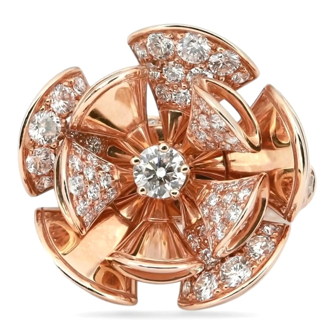 Bvlgari Diva's Dreams 18K Rose Gold Diamond Ring 3.07 ctw Size 7: Bvlgari Diva's Dreams 18K Rose Gold Diamond Ring 3.07 ctw Size 7 Bvlgari Diva's Dreams diamond ring crafted in 18k rose gold with natural round white diamonds in a pave setting. This women's cocktail 