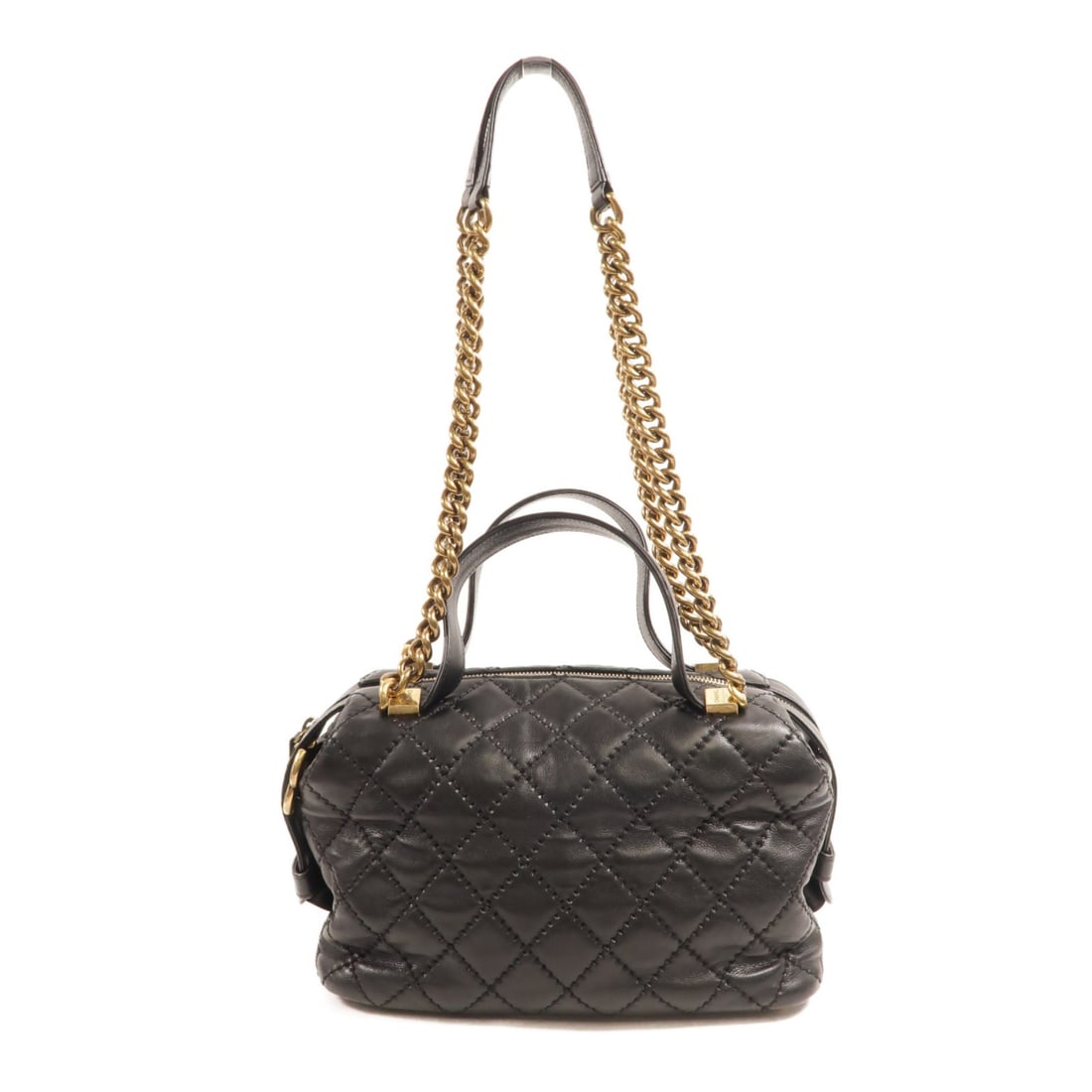 CHANEL CC 2way shoulder bag in black calfskin leather: CHANEL CC 2way shoulder bag in black calfskin leather Chanel CC 2-way shoulder bag in black calfskin leather. This women's bag features a structured design with interior open pockets and an interior z