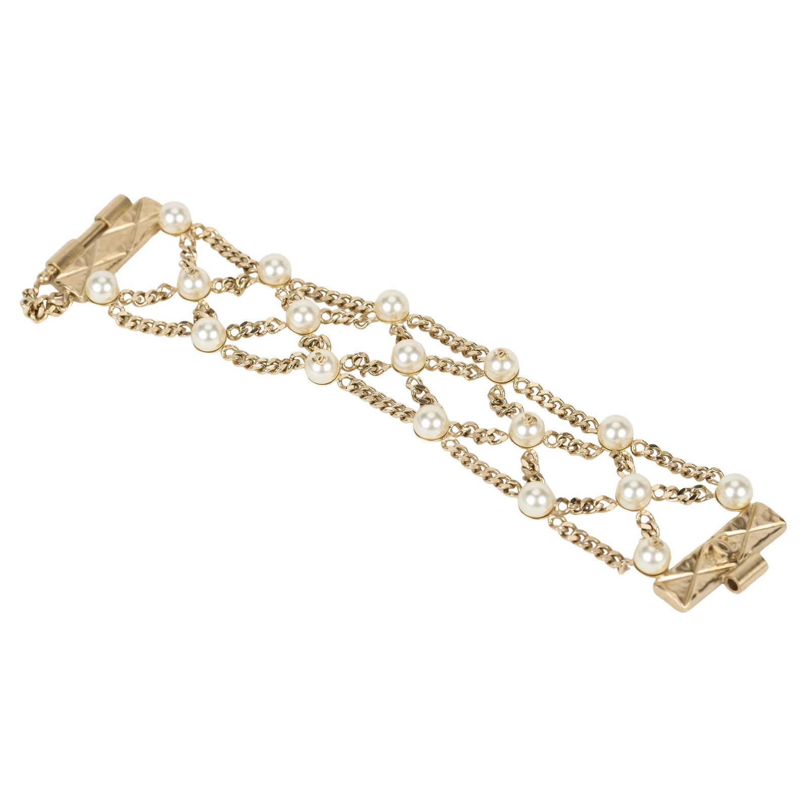 Chanel CC Pearl Accent Chain Bracelet Light Gold Tone: Chanel CC Pearl Accent Chain Bracelet Light Gold Tone Chanel light gold chain bracelet featuring pearl CC logo accents. This 21st century piece from the Autumn 2018 collection is presented in excellen