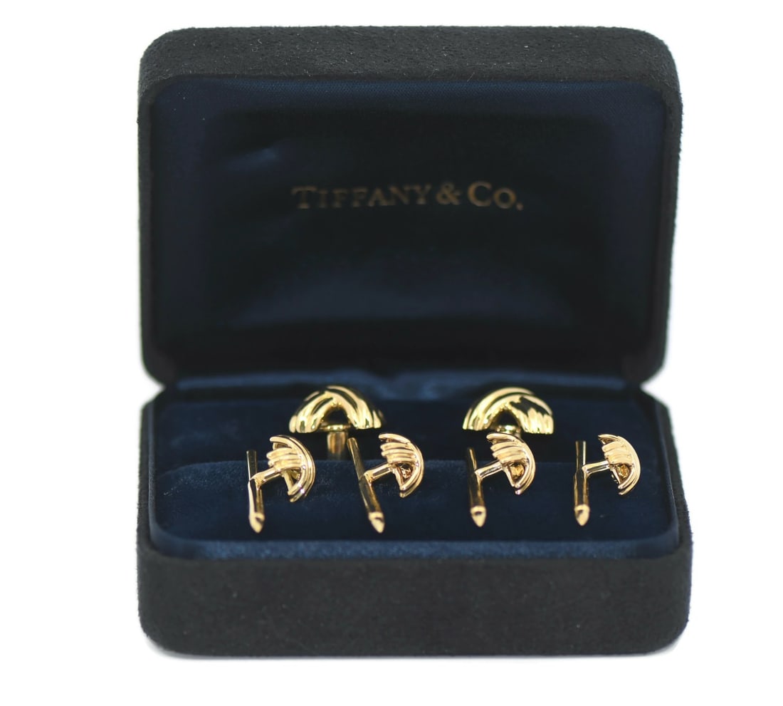 Tiffany & Co 18K Yellow Gold Tuxedo Cufflinks Set: Tiffany & Co 18K Yellow Gold Tuxedo Cufflinks Set Elevate your formal attire with this exquisite set of cufflinks from Tiffany & Co. Crafted from luxurious 18K yellow gold, this tuxedo cufflink set we