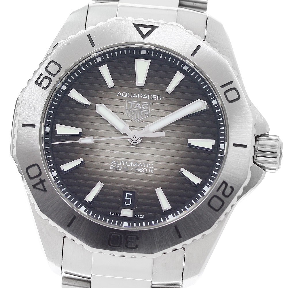 TAG Heuer Aquaracer WBP2110-0 automatic date mens wristwatch: TAG Heuer Aquaracer WBP2110-0 automatic date mens wristwatch TAG Heuer Aquaracer automatic men's wristwatch with date display. This watch features a black gradient dial and a stainless steel case with