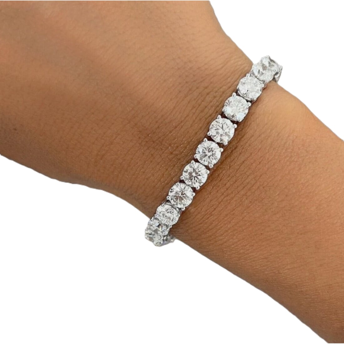 Rachel Koen 14K White Gold Tennis Bracelet 10.40 Ctw Lab Grown Round Diamonds: Rachel Koen 14K White Gold Tennis Bracelet 10.40 Ctw Lab Grown Round Diamonds Elastic tennis bracelet crafted in 14K white gold and set with round cut lab-grown diamonds in a prong setting. This handm