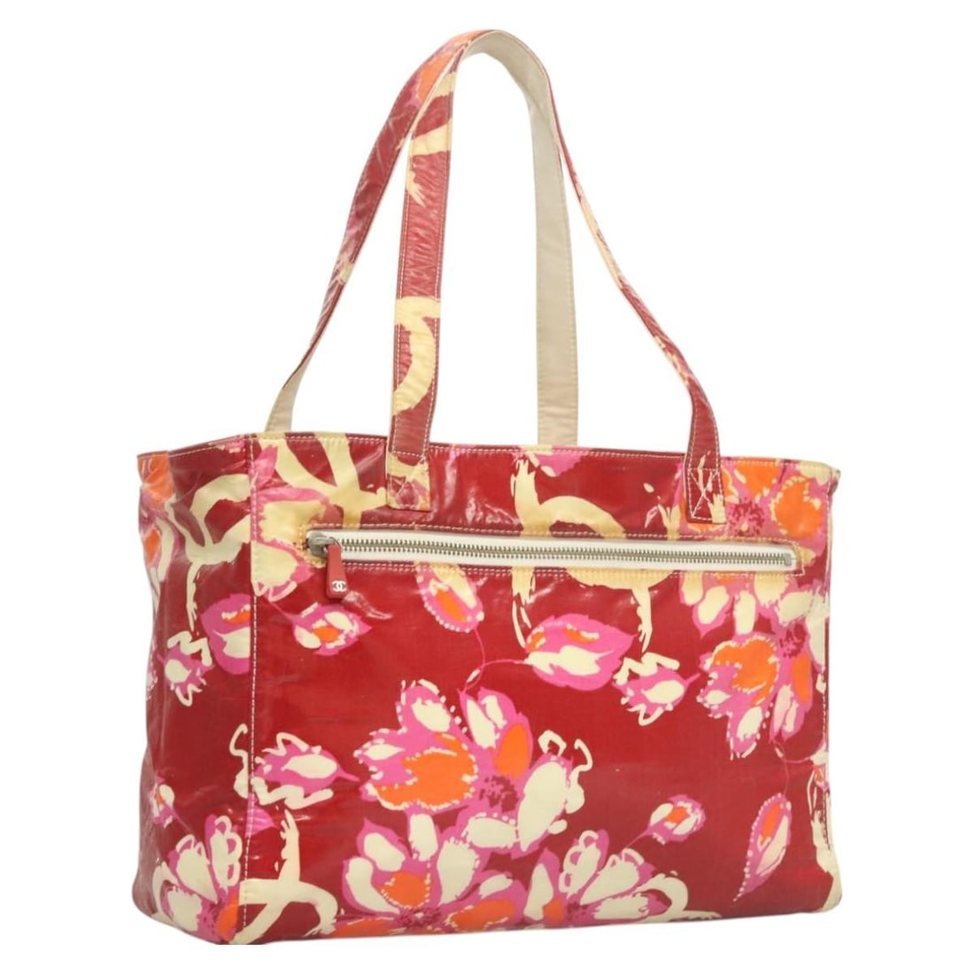 Red Patent Leather Tote Bag Chanel Vintage Floral 34cm by 23cm by 14cm: Red Patent Leather Tote Bag Chanel Vintage Floral 34cm by 23cm by 14cm This Chanel Vintage Floral Tote is crafted from red patent leather with a floral pattern. Designed for women, it features a spaci