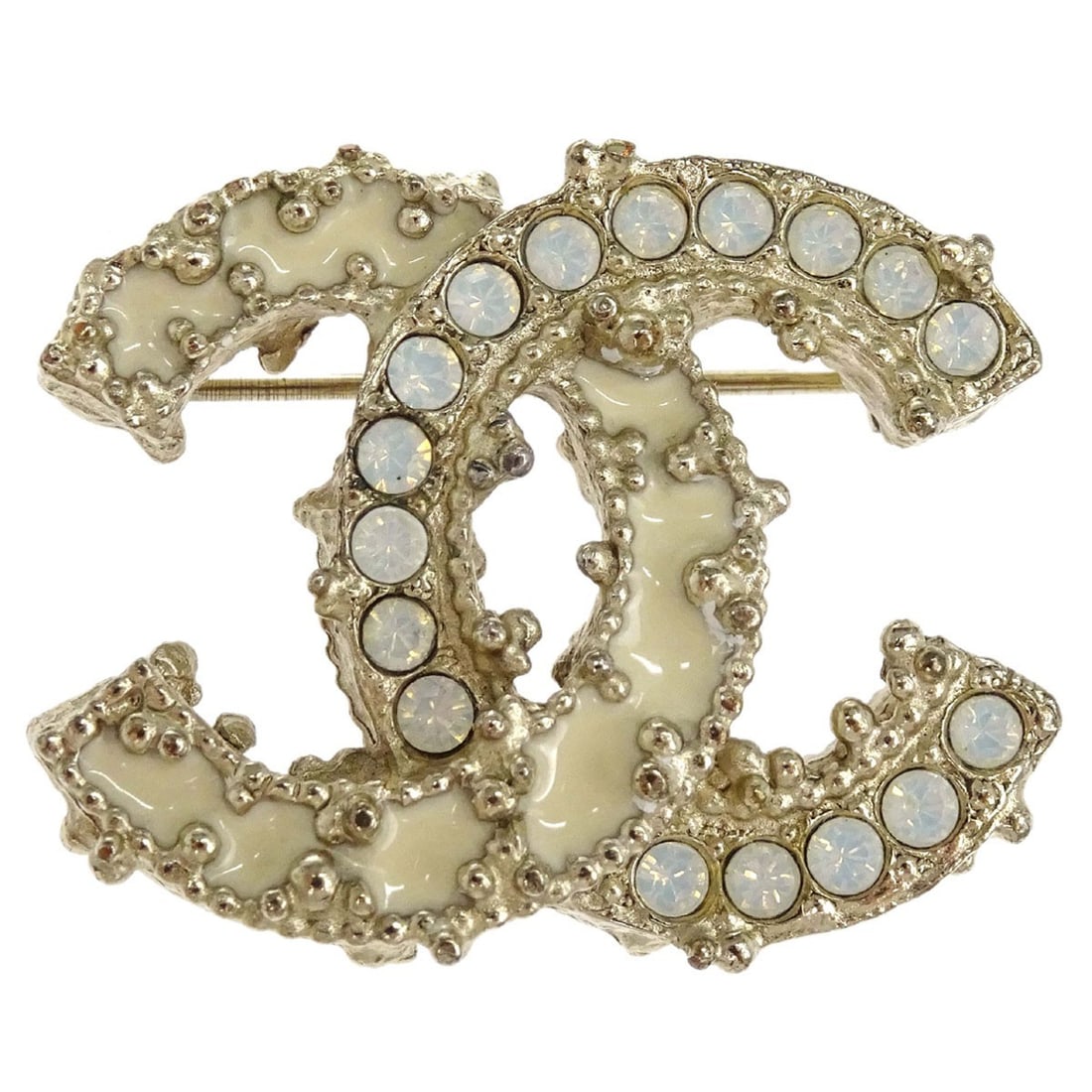 CHANEL CC Gold Plated Brooch with Rhinestones: CHANEL CC Gold Plated Brooch with Rhinestones Chanel CC brooch pin in gold-plated metal with rhinestone detailing and an off-white accent. Made in France, this brooch presents in excellent overall con