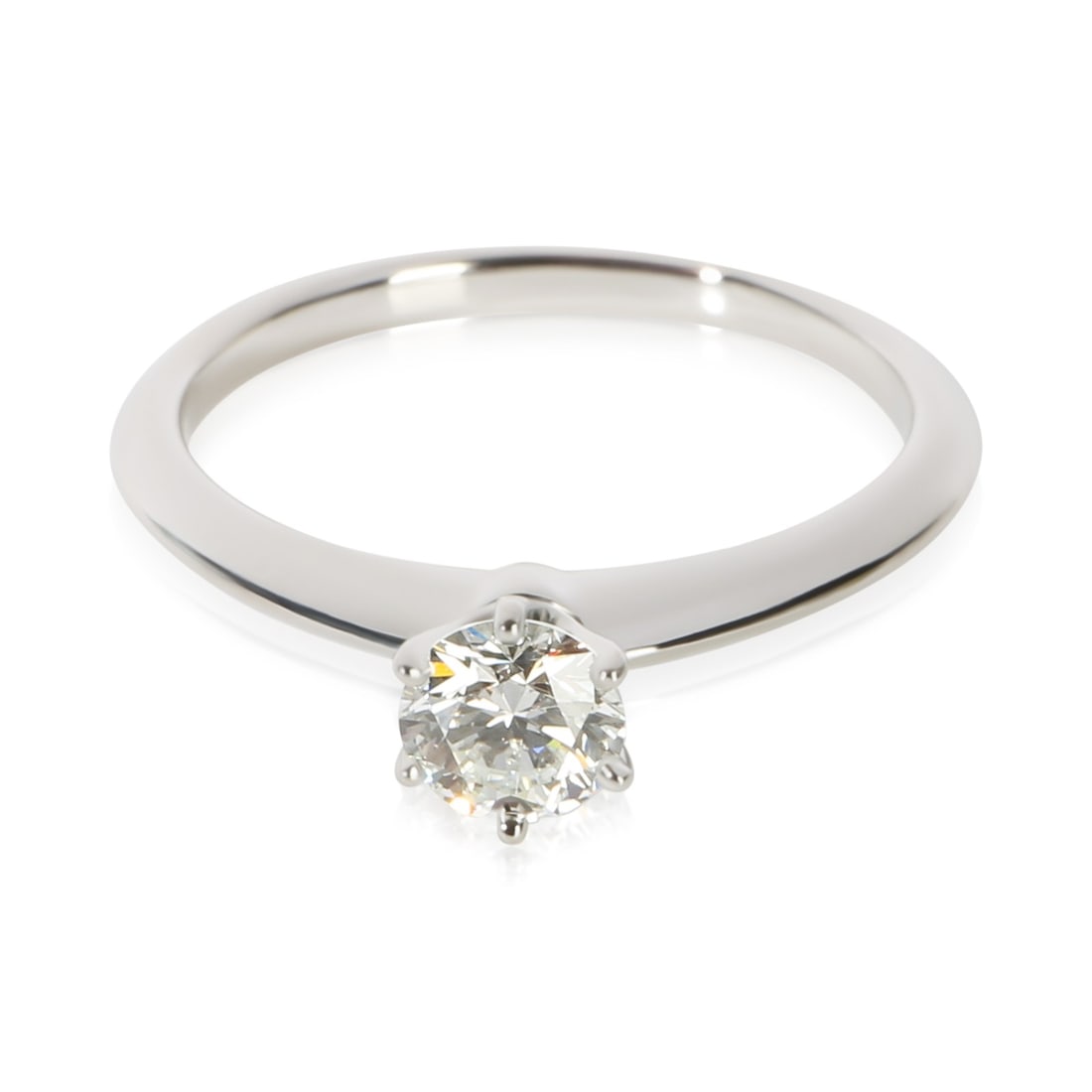 Tiffany & Co. Platinum Engagement Ring 0.61 ct VS1 Round Diamond Size 8: Tiffany & Co. Platinum Engagement Ring 0.61 ct VS1 Round Diamond Size 8 Pre-owned Tiffany & Co. engagement ring featuring a round brilliant diamond. Includes the original box and packaging, along with