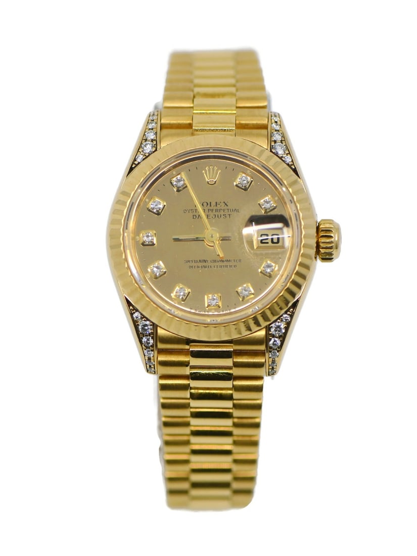 Rolex Datejust 69238 18K Yellow Gold Diamond Dial Wristwatch: Rolex Datejust 69238 18K Yellow Gold Diamond Dial Wristwatch Rolex Datejust reference 69238 luxury wristwatch with a mirror dial and diamond markers. This women's watch features an automatic mechanica