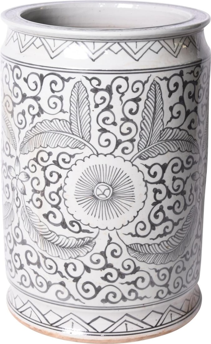 Handmade Black Ceramic Peony Vase Asian Antique Style 18H: Handmade Black Ceramic Peony Vase Asian Antique Style 18H This exquisite Artistic Black Peony Vase is a stunning addition to any decor, showcasing a beautiful peony design. Handmade from high-quality 