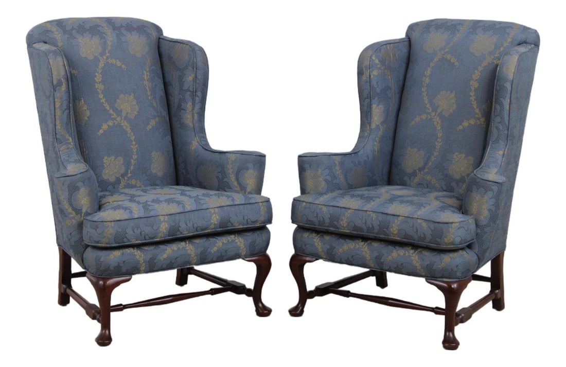 Pair Mahogany Queen Anne Wing Chairs Colonial Williamsburg Style (1 of 10)