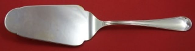 Schiavon Mauriziano Sterling Silver Pie Server 10.5" New Italy: Schiavon Mauriziano Sterling Silver Pie Server 10.5" New Italy Introducing the Mauriziano by Schiavon Sterling Silver Pie Server, a remarkable blend of classic design and modern elegance. This pie ser