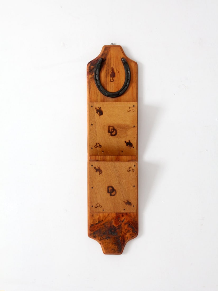 Western Style Wood Mail Holder Wall Organizer with Iron Horseshoe (1 of 10)