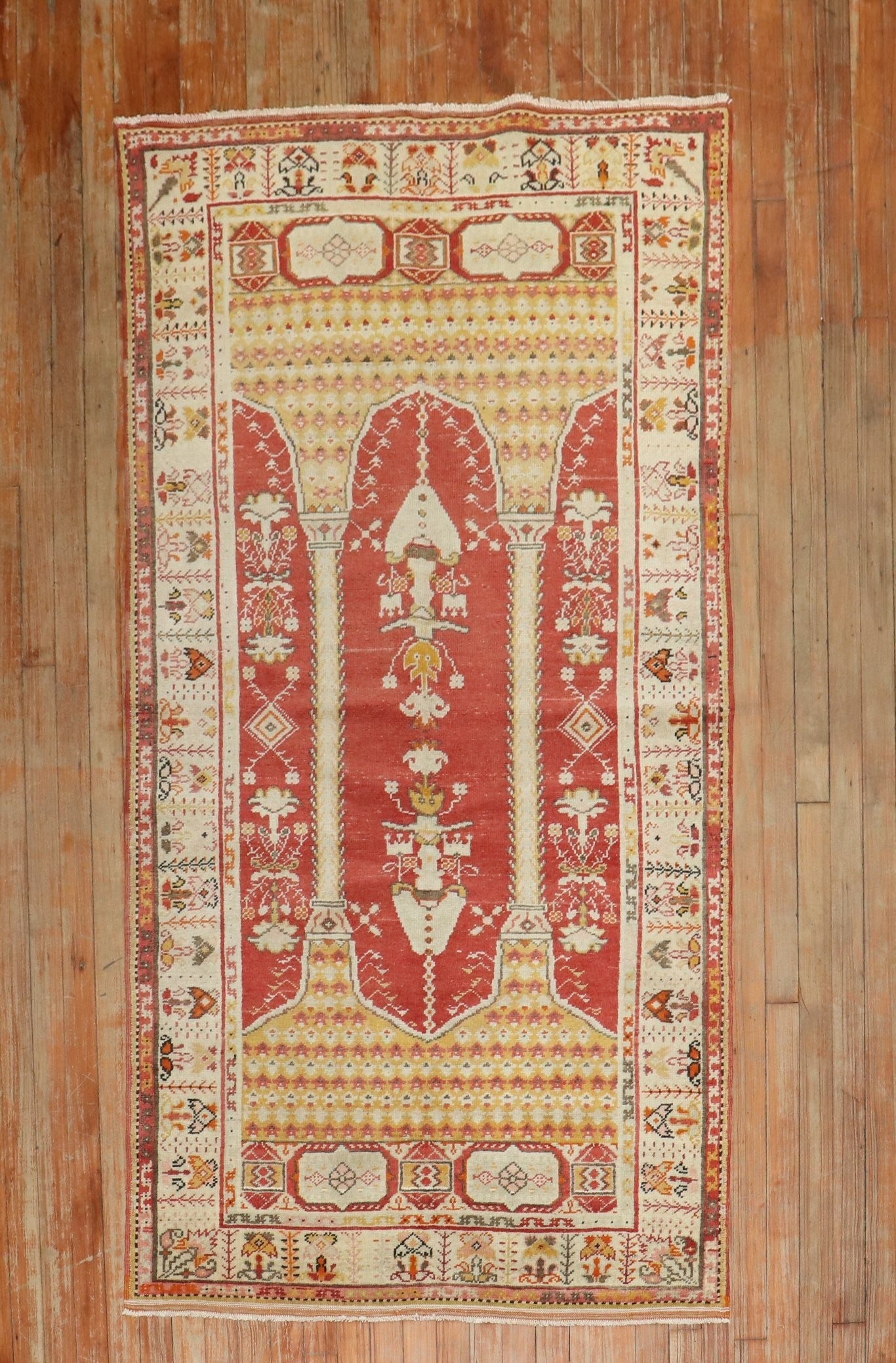 3' 5" x 6' 2" Turkish Mudjur Oushak prayer rug (1 of 6)