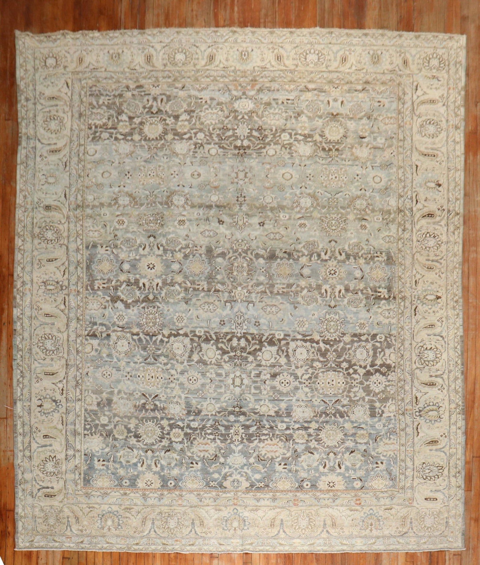 10' 5" x 13' 3" Persian Malayer room rug in gray blue: 10' 5" x 13' 3" Persian Malayer room rug in gray blue Early 20th century Persian Malayer room rug in gray and blue with an intricate patterned design. This pre-owned rug is sized for a room setting. S