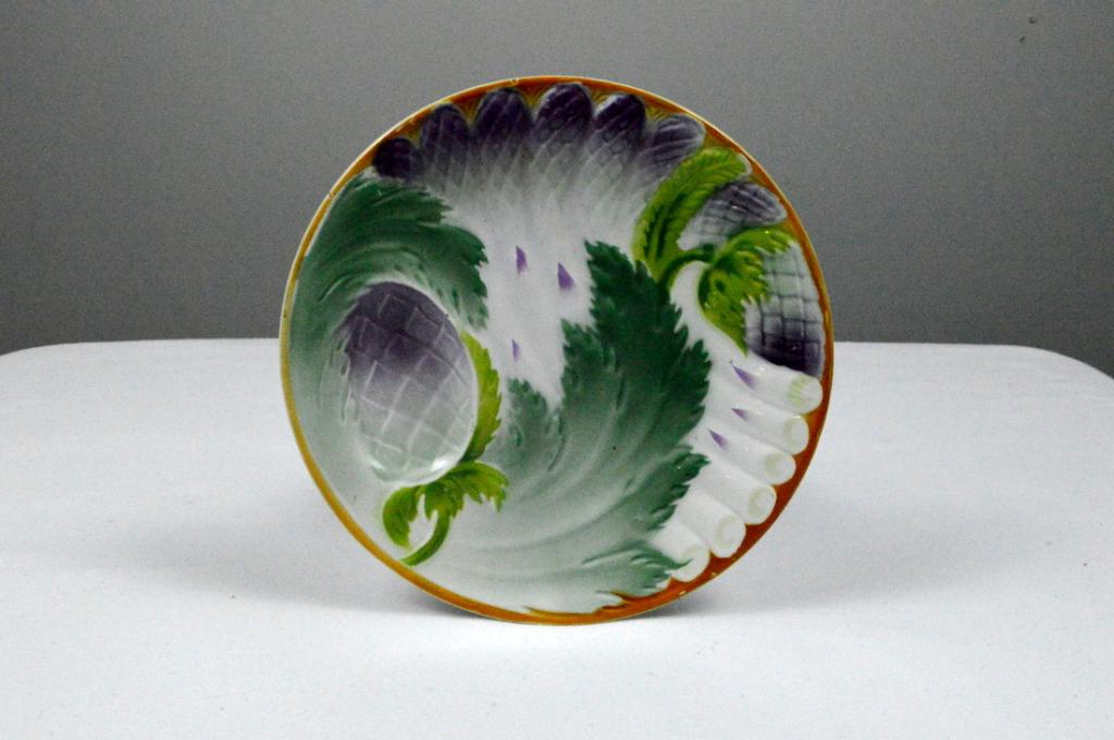 St Amand Majolica Asparagus and Artichoke Plate (1 of 4)