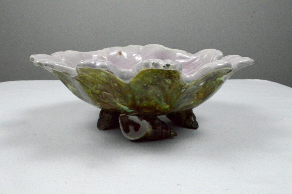 Majolica Shell Table Center (1 of 11)