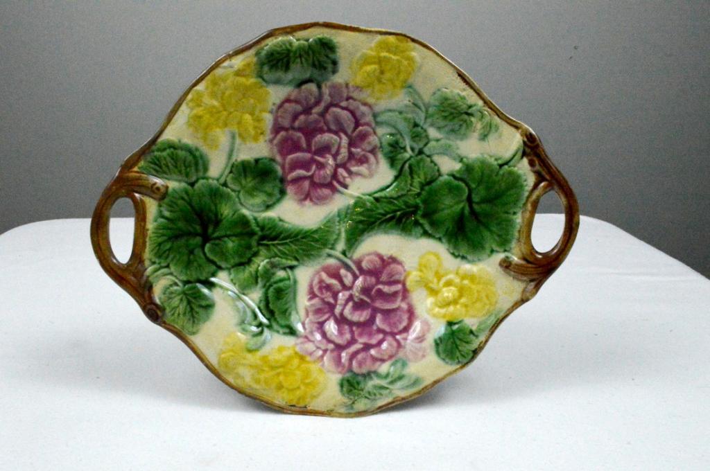 Etruscan Majolica Flower Platter (1 of 6)