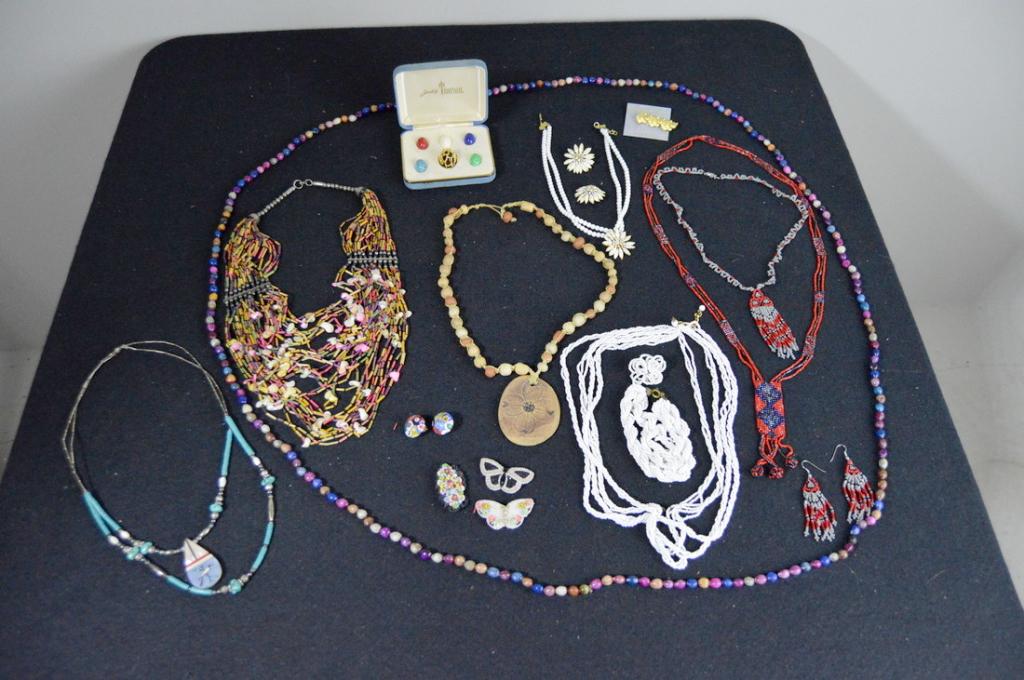 Beaded Costume Jewelry: with a ring with 6 unique individual stones by trifari. Beaded necklaces.