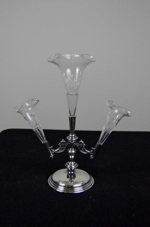 Walker & Hall Silver-plate Epernge (1 of 7)