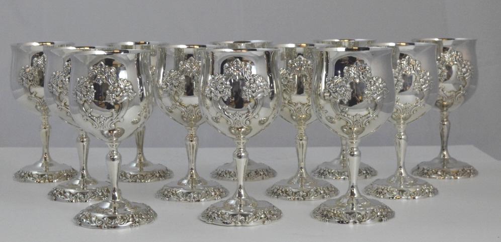 Twelve Reed & Barton Silverplate Wine Goblets: Twelve Holloware silverplate wine goblets in King Francis pattern Marked on base. Each 6.5 in. tall