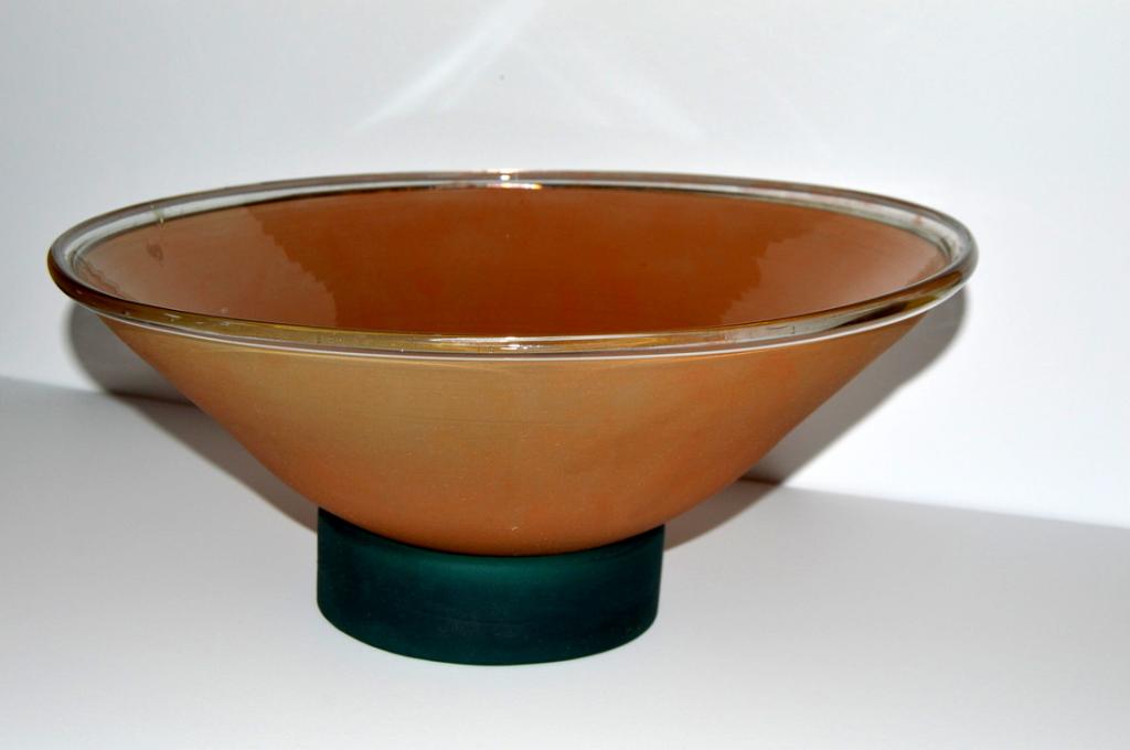 Postmodern Style Glass Bowl (1 of 4)