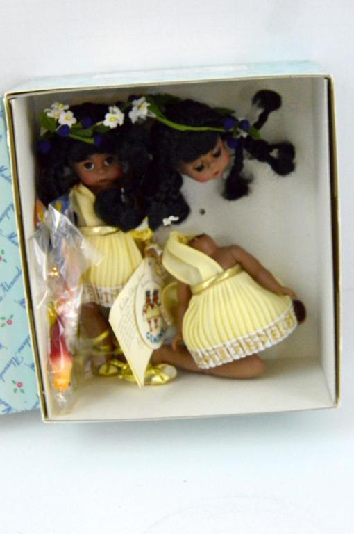 Madame Alexander Miniature "Gemini Dolls" (1 of 4)
