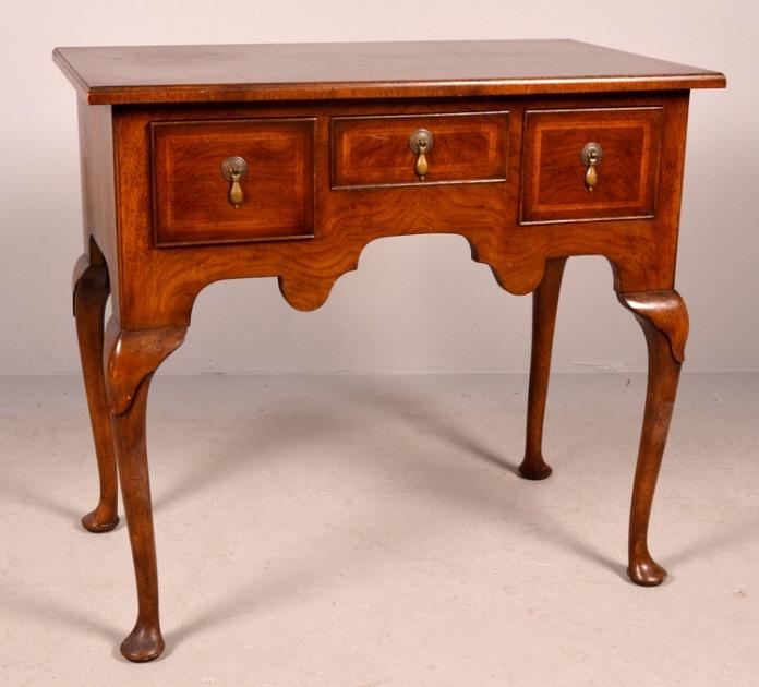 Bittner Queen Anne Style Walnut Dressing Table (1 of 11)