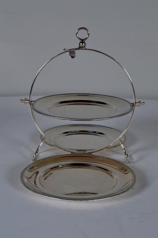 Silverplate Collapsible Stand (1 of 6)