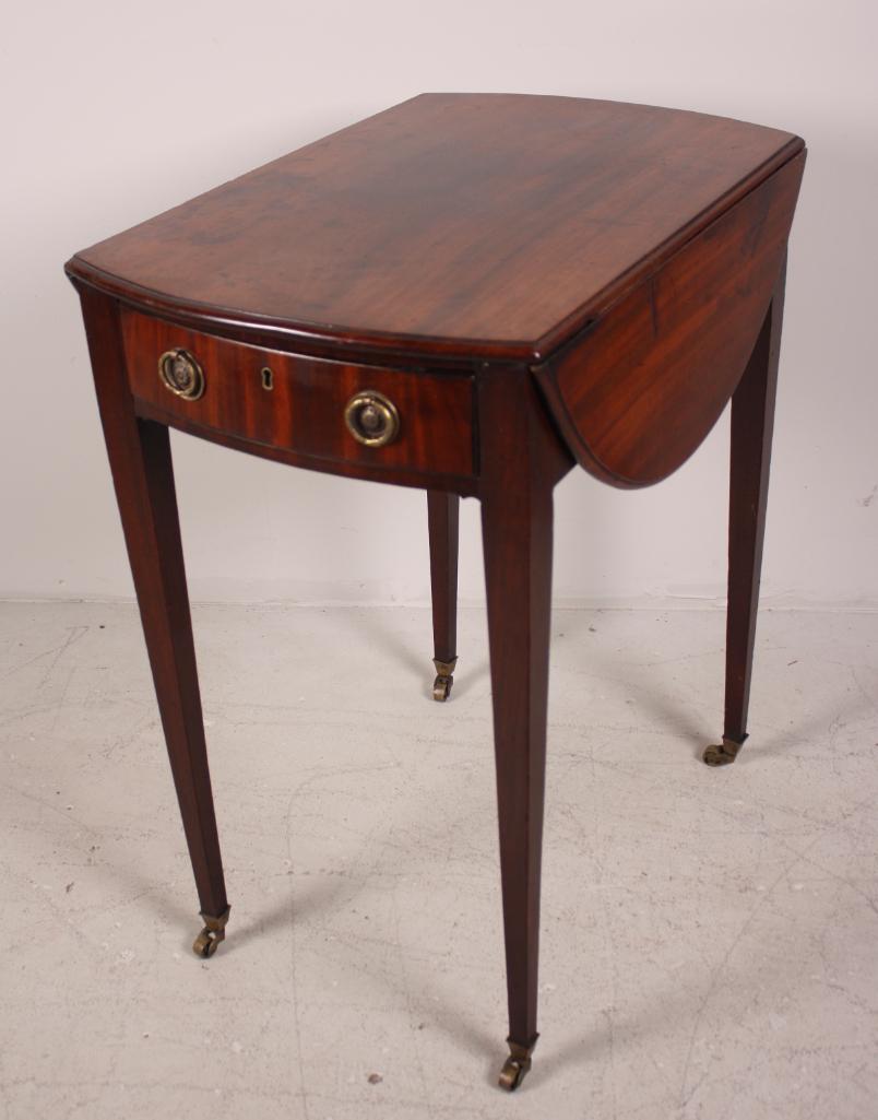 Regency Pembroke Side Table (1 of 11)