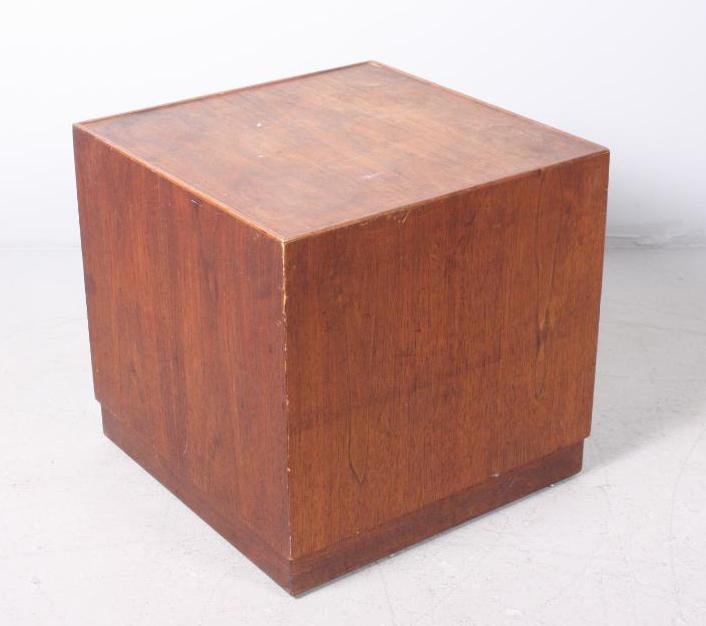 Walnut Box Side Table (1 of 4)