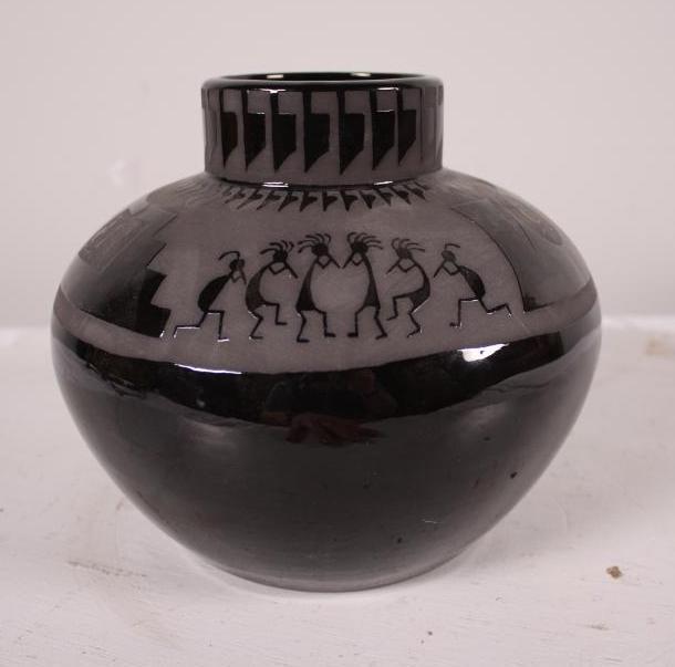 20th Century San Juan Pueblo Pottery Vase (1 of 6)