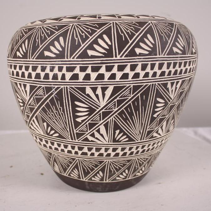 Late 20th Century Acoma Pottery Vase (1 of 6)