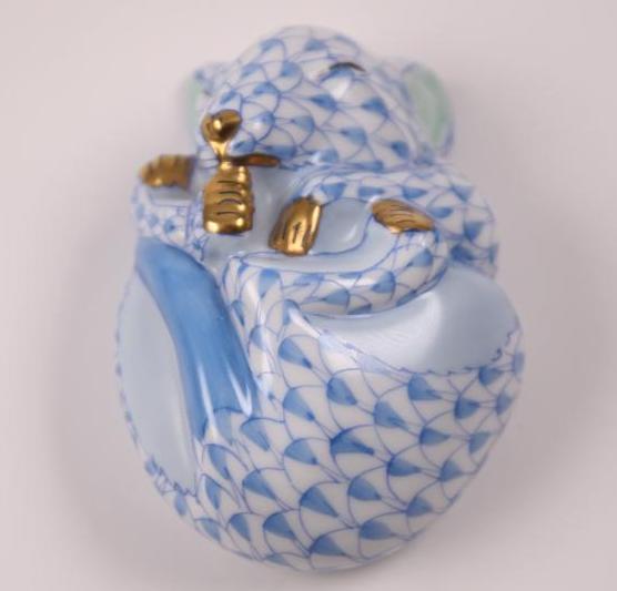 Herend Figurine - Sleeping Mouse (1 of 4)