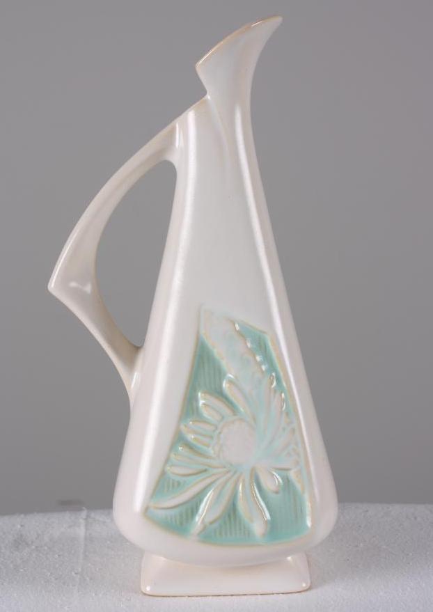 Roseville Pottery Silhouette Pitcher (1 of 6)
