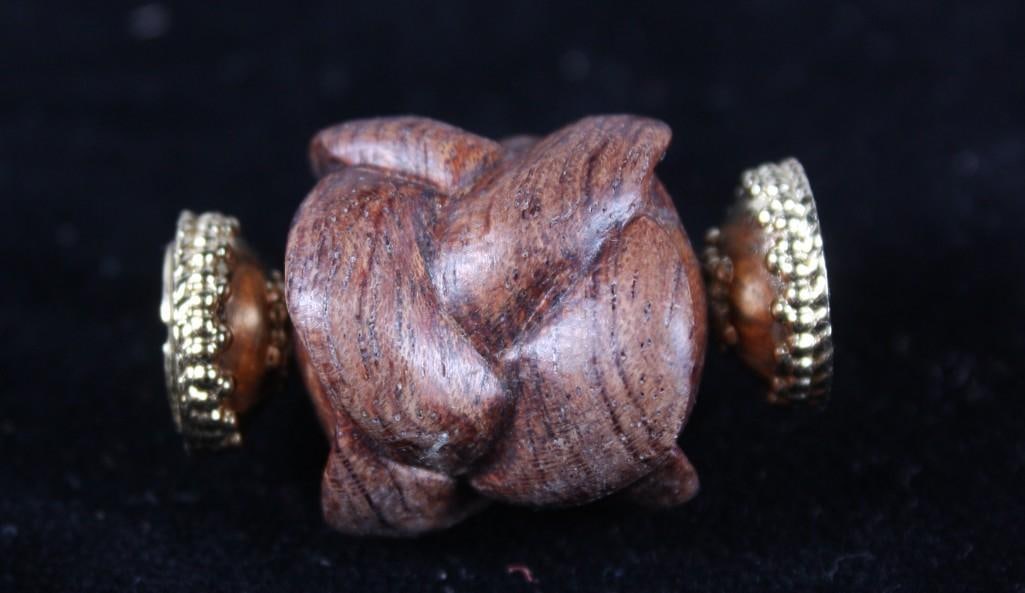 Claire Williams Rosewood Centerpiece: Basketweave rosewood with gold magnetic accents This can attached to any magnetic necklace Dimensions: H 1 x W 1.5 x D inches NOTE: Excellent Condition