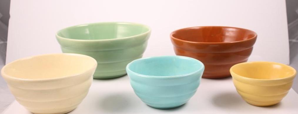 Set of Five Bauer Nesting Bowls (1 of 7)
