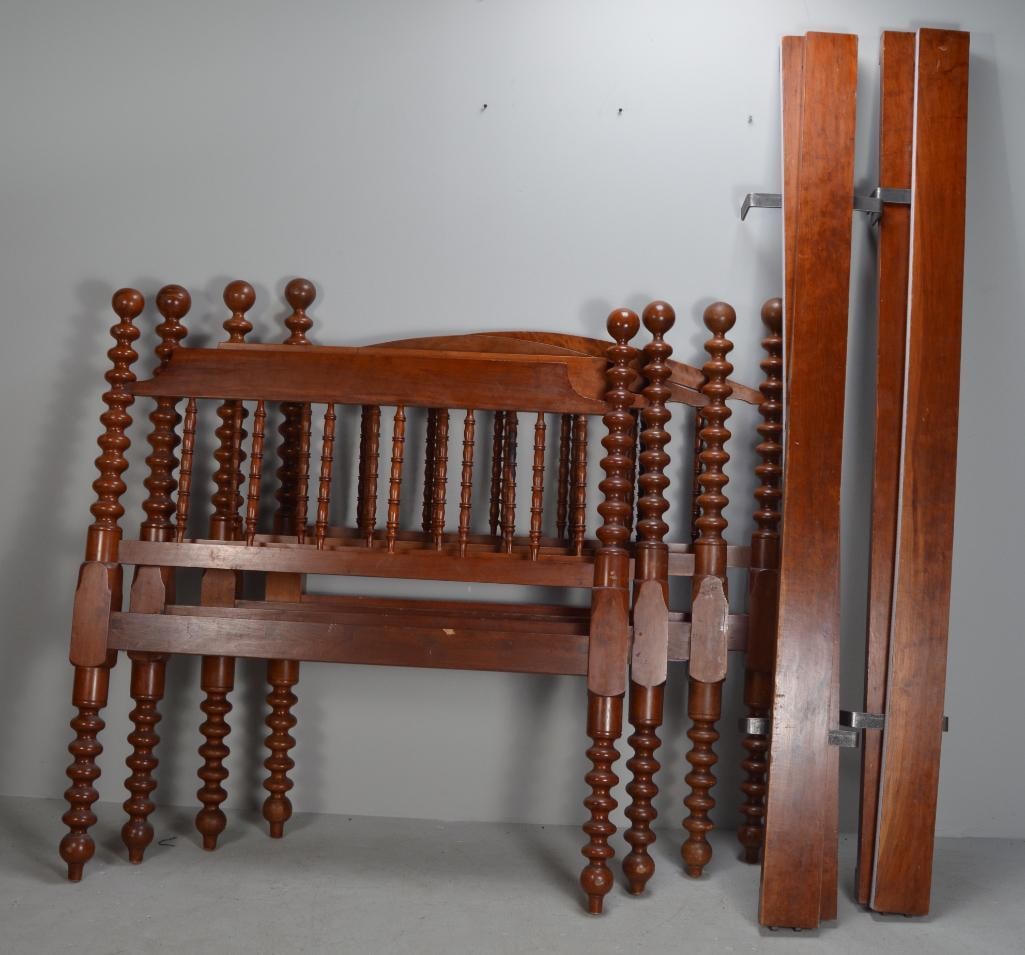 Pair of Cherry Turned Twin Beds (1 of 6)