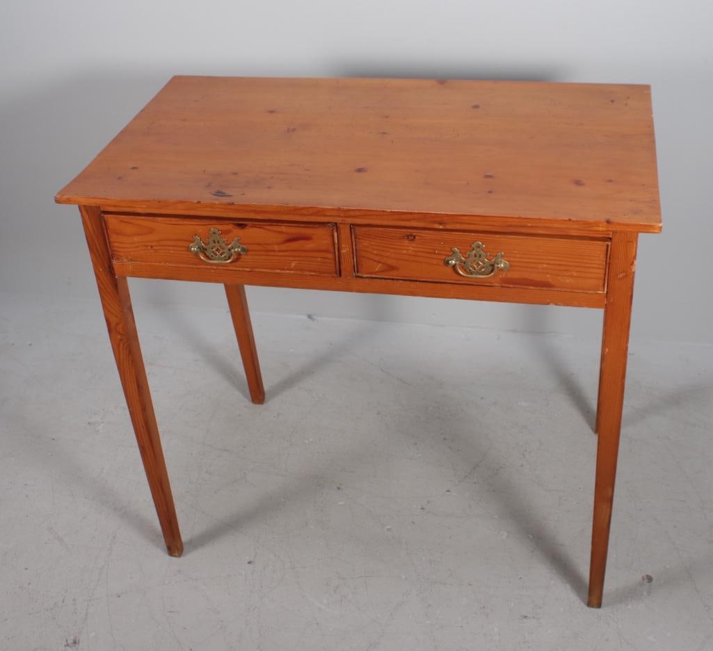 Federal Style Pine Side Table (1 of 8)