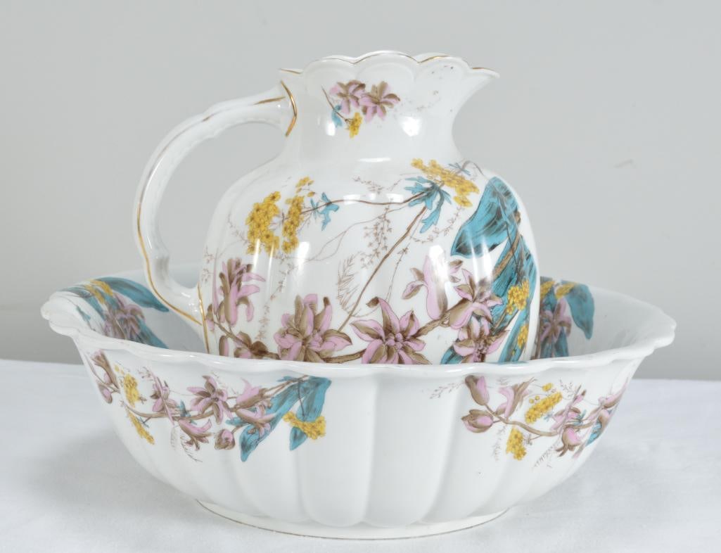 Stoneware Pitcher and Basin (1 of 10)