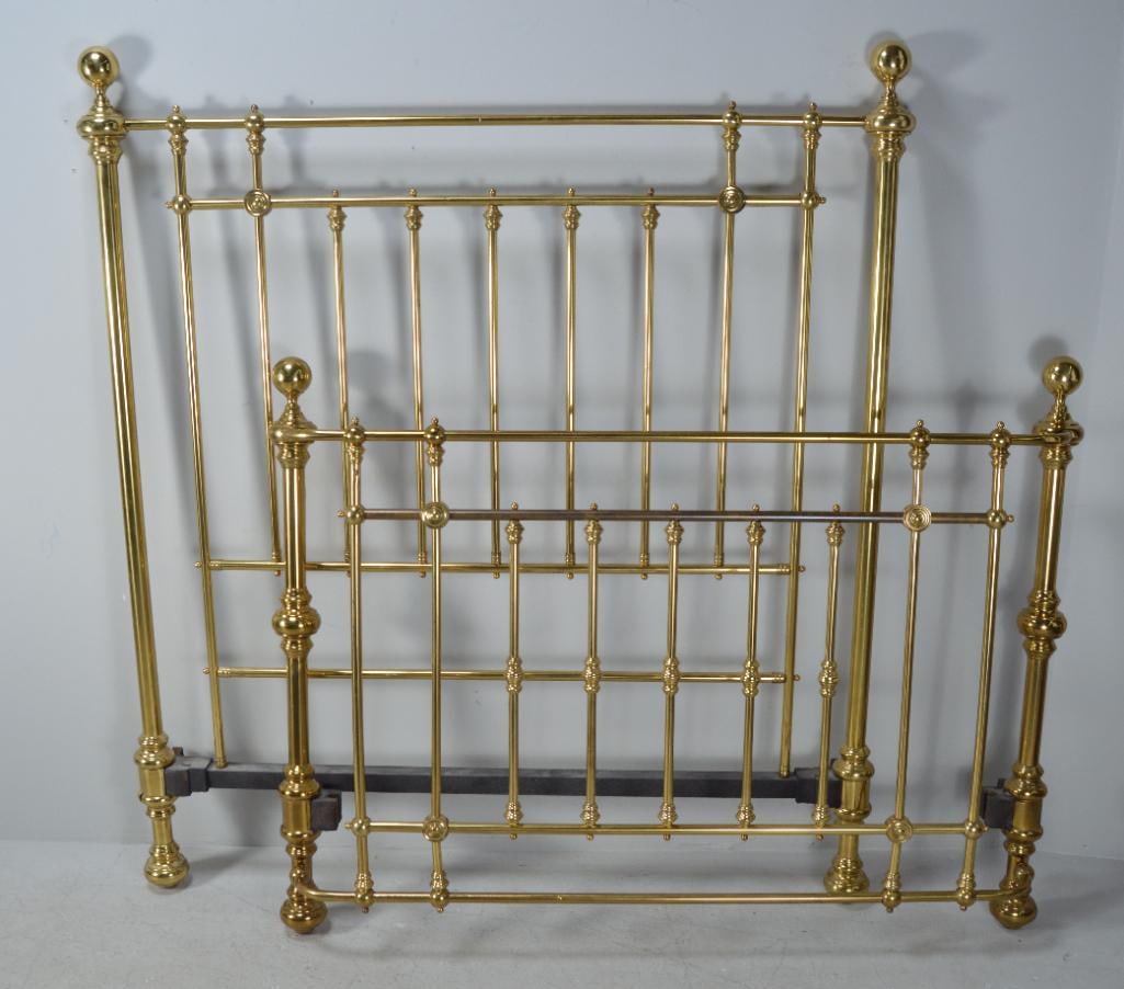 Brass Cannon Ball Bed Stead (1 of 6)