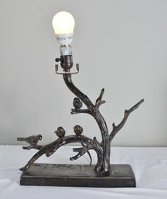 Black Metal Bird Form Lamp