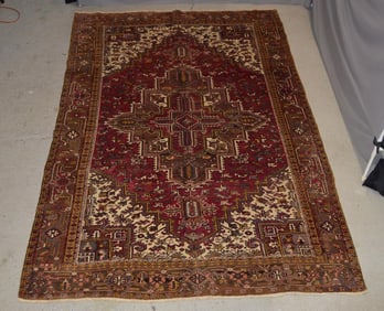 7' 7" x 11' 6" Persian Heriz Rug
