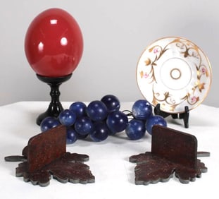 Grouping of Decorative Items