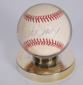 Autographed Steve Garvey Baseball