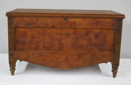 Southern Pine Blanket Chest