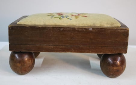 Southern Childs Foot Stool